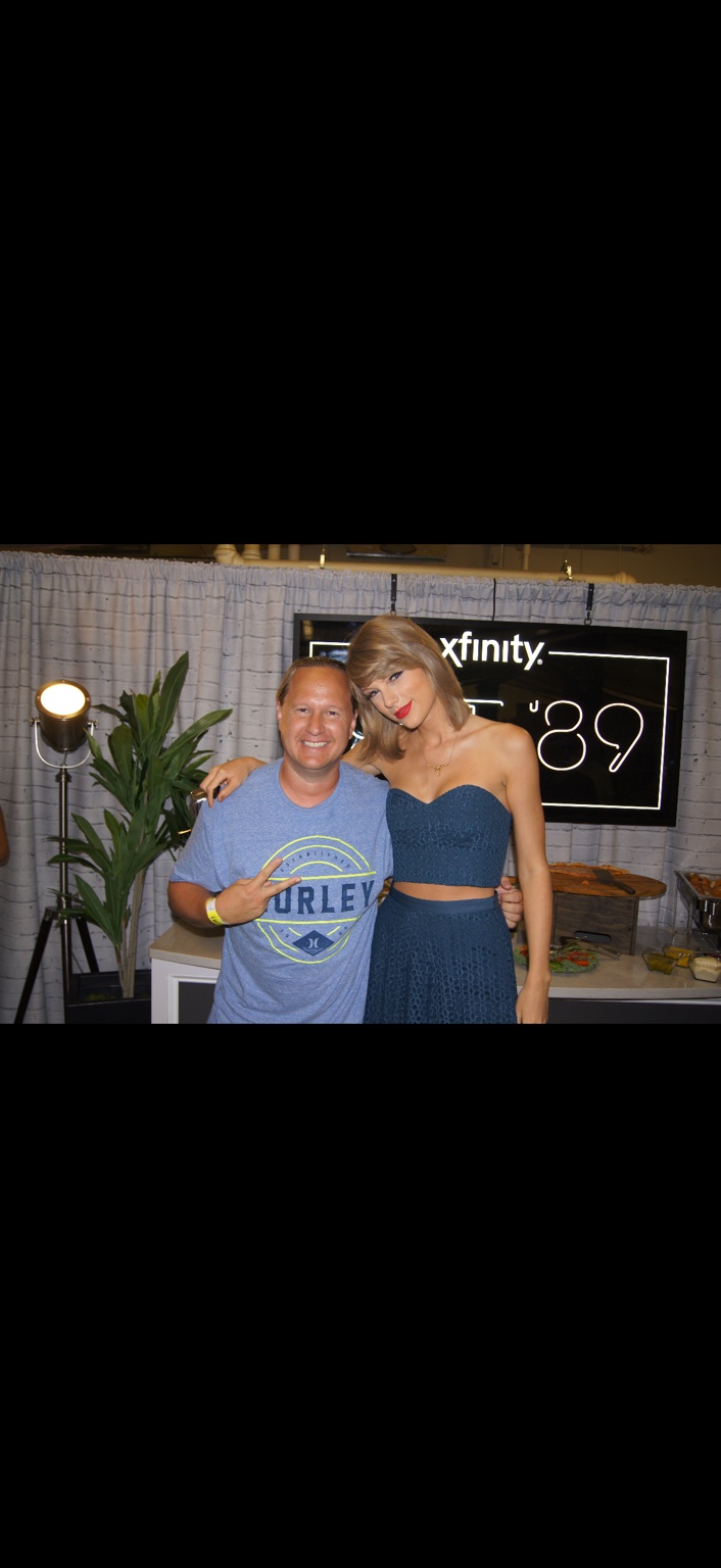 Brandon Shaggy Stokes with Taylor Swift during the 1989 World Tour