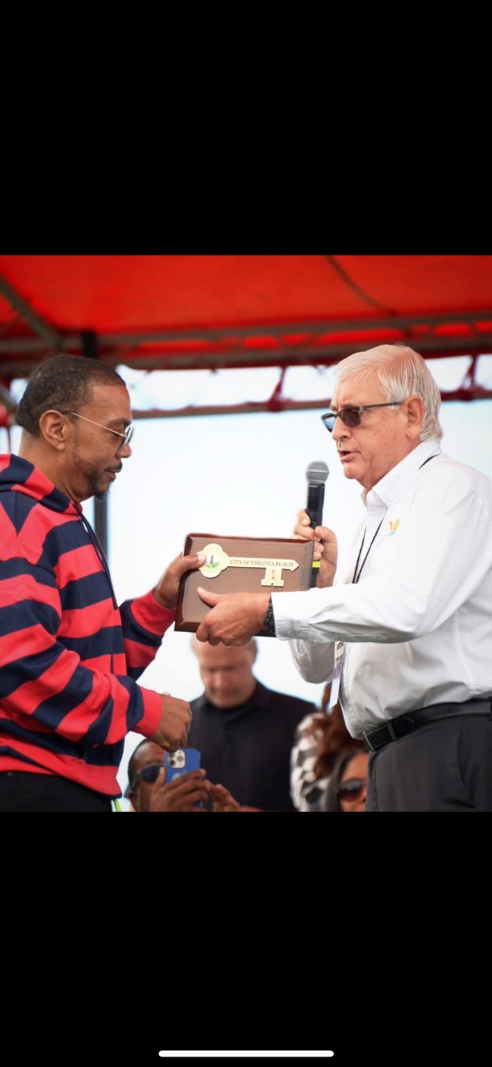 Timbaland receiving the Key to the City of Virginia Beach in 2025