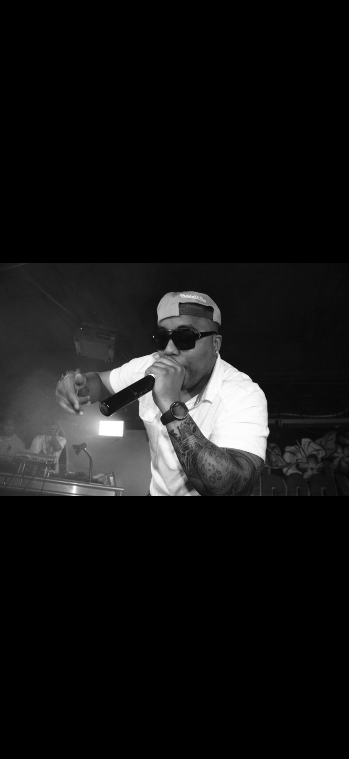 Mims performing at Shaggfest 2011