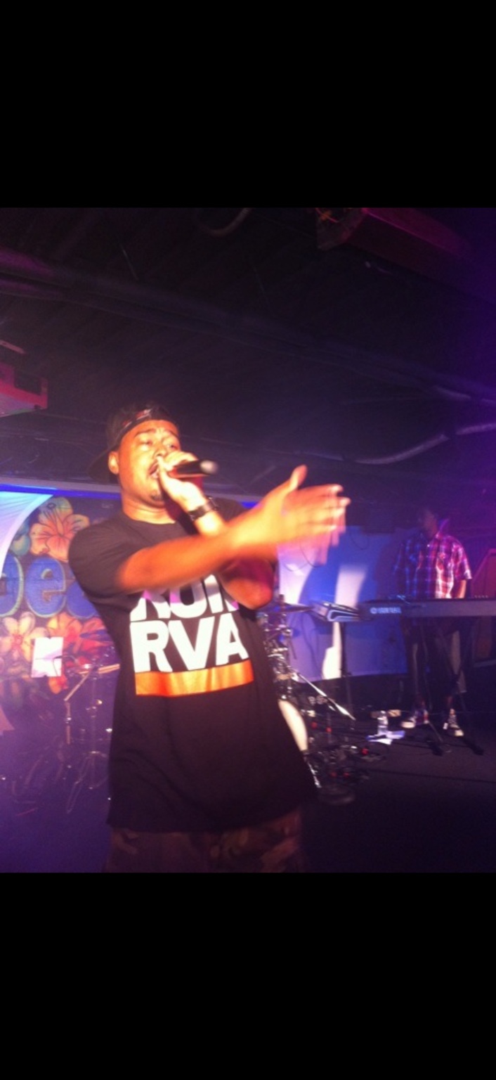 Skillz performing at Shaggfest 2011