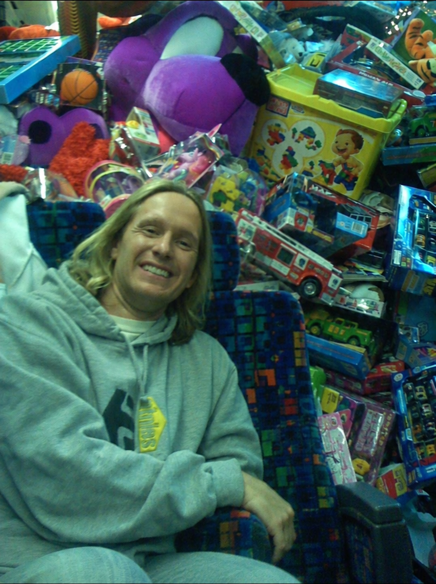 Shaggy inside the toy-filled Stuff the Bus bus in 2007
